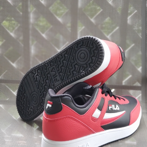 FILA Taglio Mens Sneakers, Size 10 - Picture 7 of 7